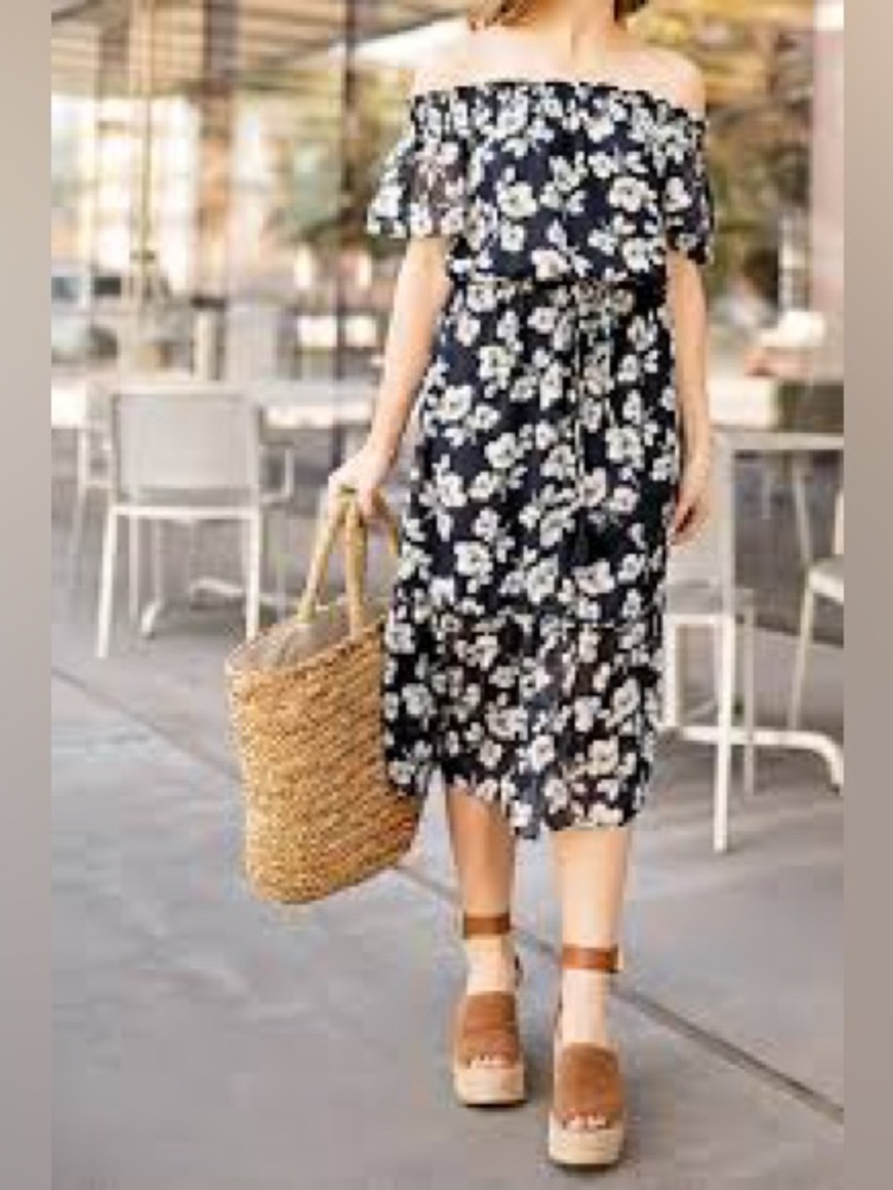 Moon River Off-The-Shoulder Floral Navy Blue Midi Dress XS Smocked Stretch
